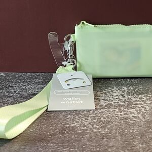 Heyday Green Wristlet Wallet